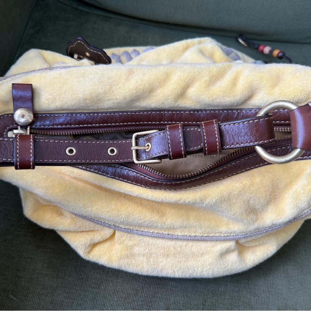 Y2K Juicy Couture Yellow Velour Strawberry Fields Gigi hobo - Picture 3 of 10